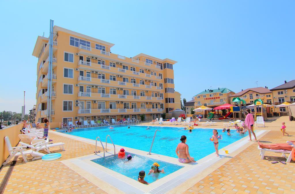 Hotel Imera Vityazevo Bagian luar foto